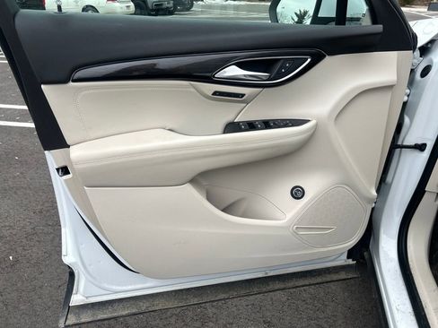 Used 2023 Buick Envision Essence image 13