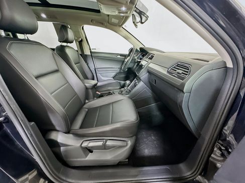 Used 2021 Volkswagen Tiguan SEL FWD image 31