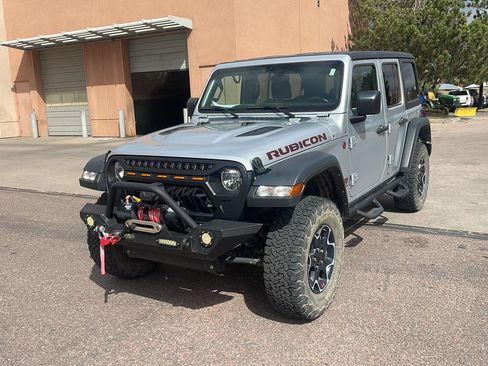 Used 2023 Jeep Wrangler Unlimited Rubicon image 2