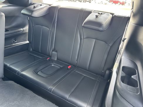 Used 2025 INFINITI QX60 Luxe w/ Black Edition FWD image 29