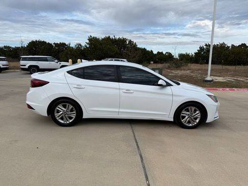 Used 2019 Hyundai Elantra SEL image 4