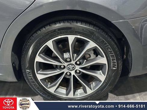 Used 2017 Toyota Avalon XLE w/ Carpet Mat Package FWD image 11