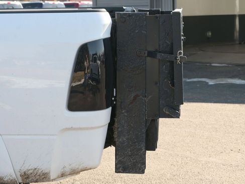 Used 2014 RAM 2500 SLT image 16