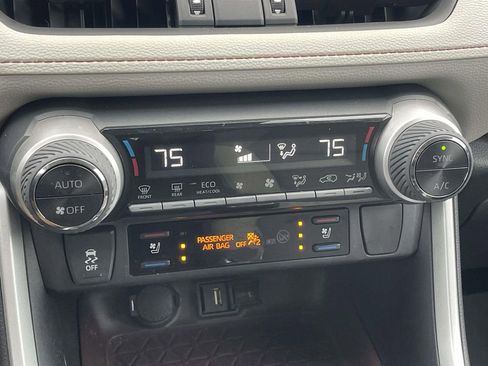 Used 2020 Toyota RAV4 Limited w/ Limited Grade Weather Package AWD/4WD image 21