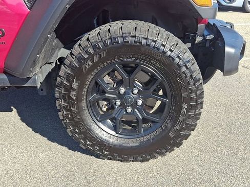 Used 2024 Jeep Wrangler Willys image 8