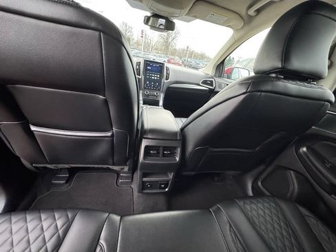 Certified 2024 Ford Edge Titanium AWD/4WD image 24