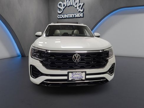 Used 2025 Volkswagen Atlas Cross Sport SEL Premium R-Line image 3