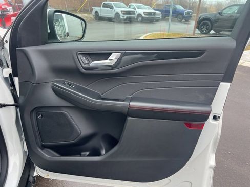 Used 2023 Ford Escape ST-Line Elite w/ Premium Technology Package image 10