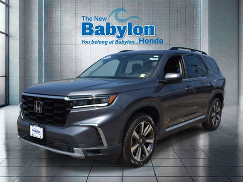 Used 2024 Honda Pilot Elite image 1