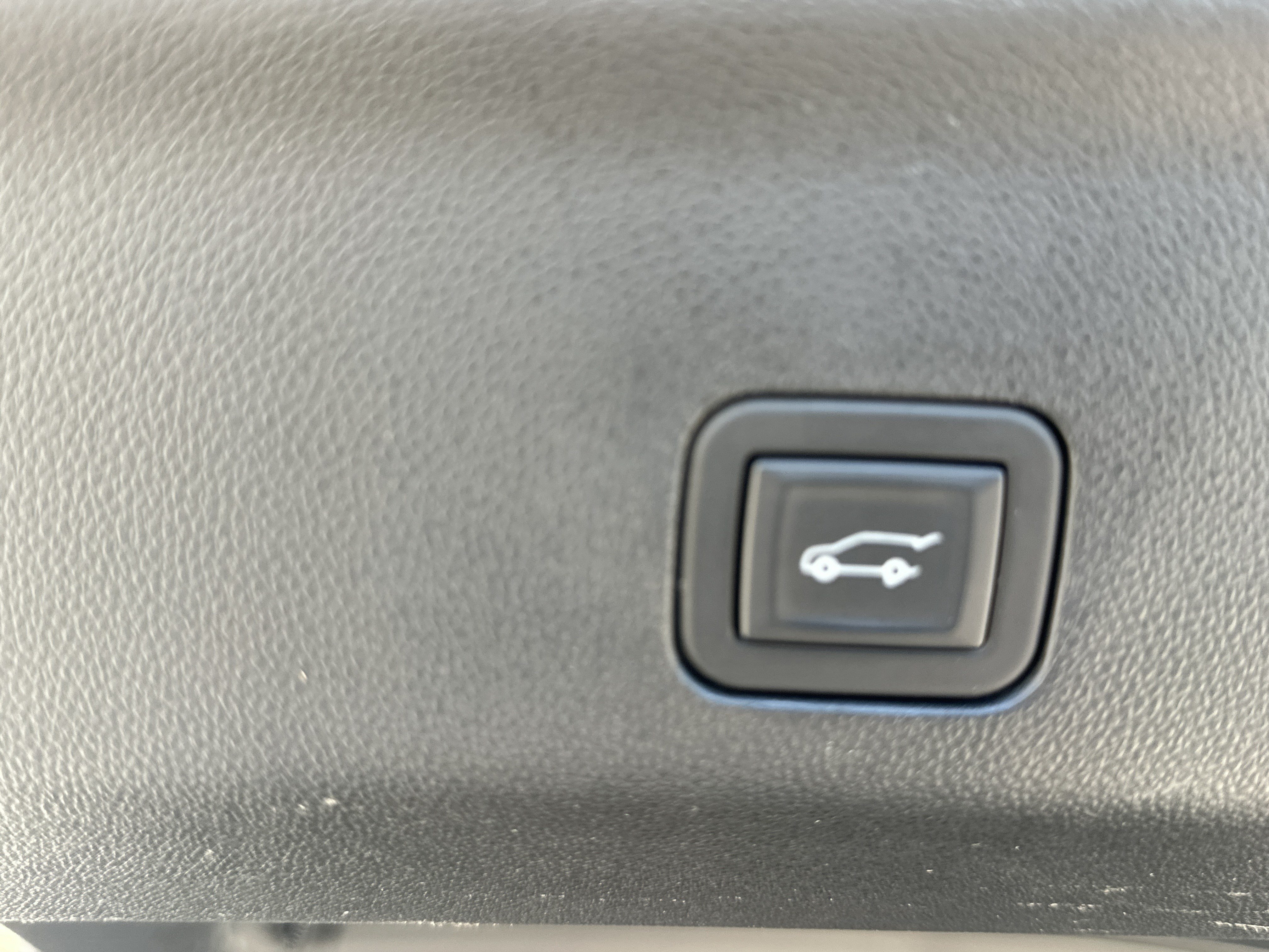 Certified 2025 Chevrolet Tahoe LT AWD/4WD image 21