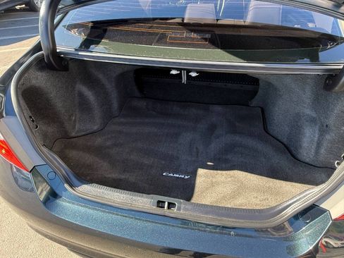 Used 2015 Toyota Camry SE w/ Moonroof Package FWD image 14