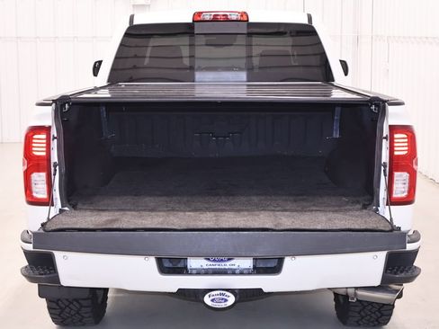 Used 2018 Chevrolet Silverado 1500 High Country AWD/4WD image 36