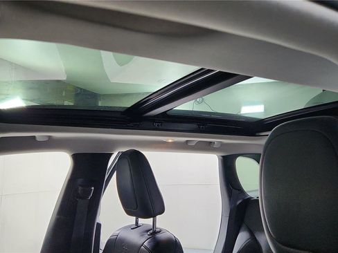 Used 2022 Jeep Cherokee Limited image 18