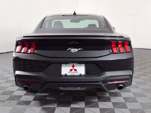 Used 2024 Ford Mustang Premium image 6