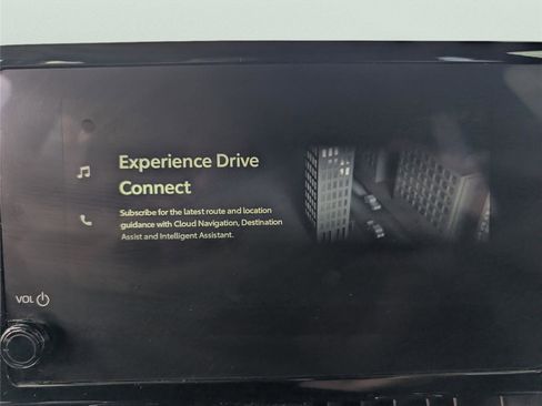 Used 2024 Toyota Corolla Cross XLE w/ Convenience Package image 14