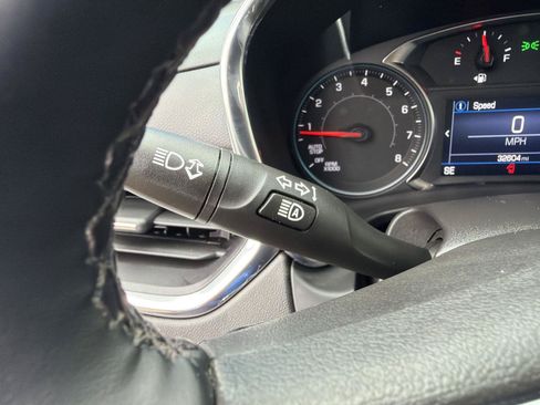 Used 2023 Chevrolet Equinox LT AWD/4WD image 20