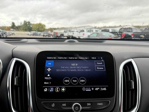 Used 2024 Chevrolet Equinox LT image 29