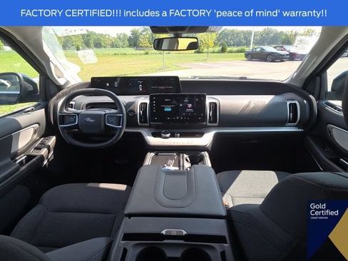 Used 2025 Ford Expedition Max Active AWD/4WD image 26