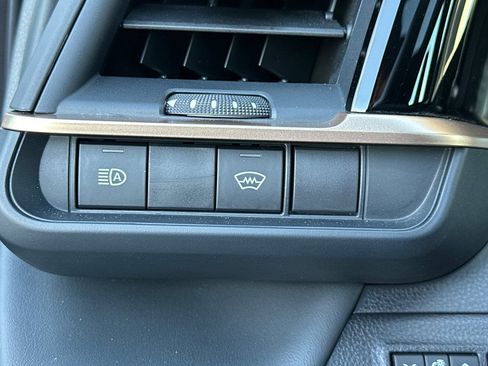 Certified 2024 Toyota Crown Limited image 32