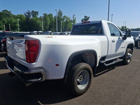 Used 2022 Chevrolet Silverado 3500 LT w/ Convenience Package AWD/4WD image 7