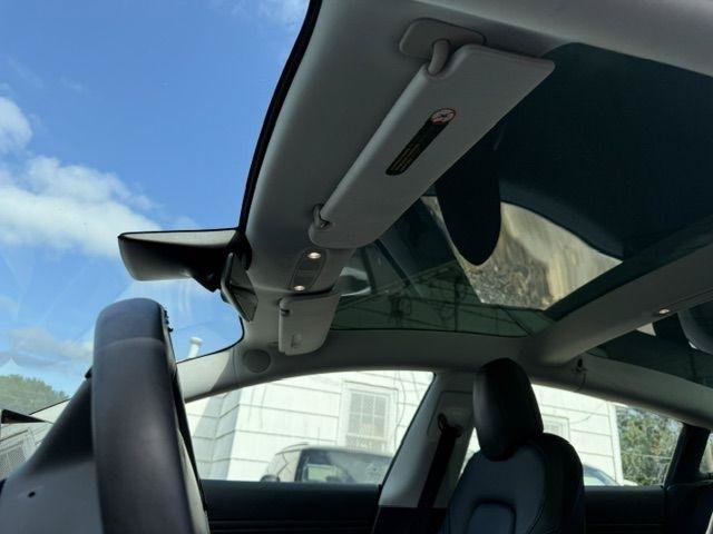 Used 2019 Tesla Model 3 Standard Range Plus RWD image 18