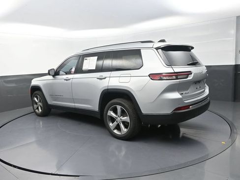 Used 2022 Jeep Grand Cherokee L Limited AWD/4WD image 8