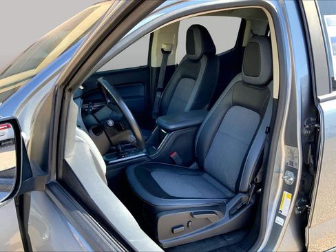 Used 2020 Chevrolet Colorado Z71 RWD image 8