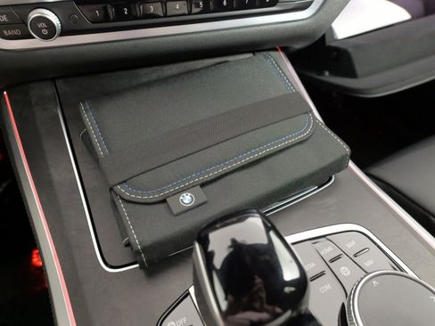 Used 2022 BMW X5 xDrive45e w/ Parking Assistance Package AWD/4WD image 53