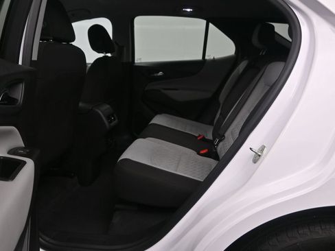 Used 2023 Chevrolet Equinox LS FWD image 15