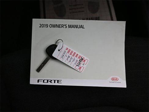 Used 2019 Kia Forte S image 12