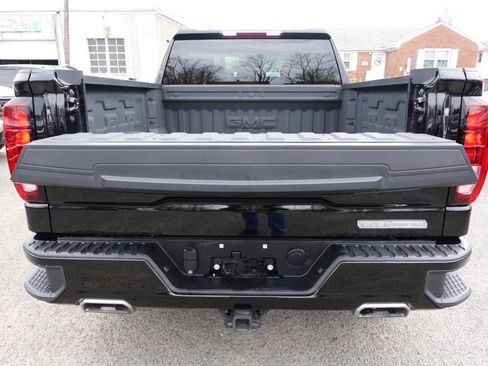 Used 2022 GMC Sierra 1500 Elevation image 24