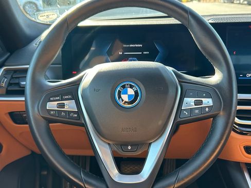 Used 2024 BMW i4 eDrive35 w/ Premium Package RWD image 18