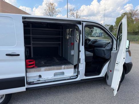 Used 2019 Ford Transit 150 130 Low Roof RWD image 15