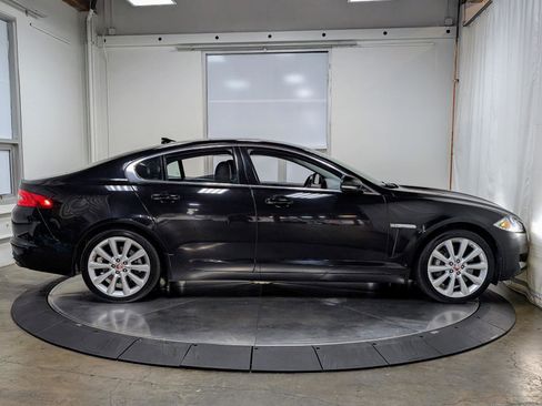 Used 2014 Jaguar XF 3.0 image 9