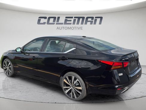 Used 2020 Nissan Altima 2.5 SR image 2