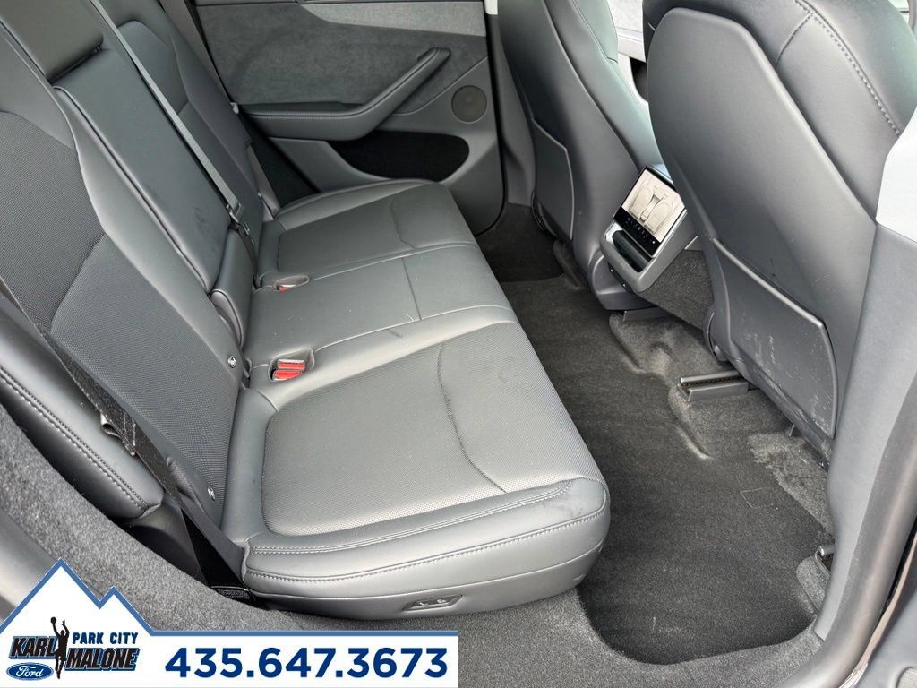 Used 2026 Tesla Model Y AWD image 36