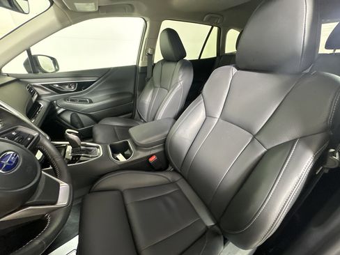 Used 2025 Subaru Outback Limited XT image 9