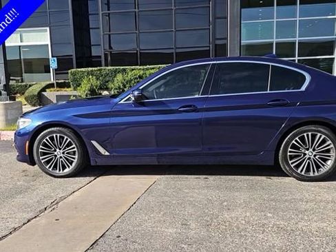 Used 2019 BMW 530i w/ Convenience Package image 4