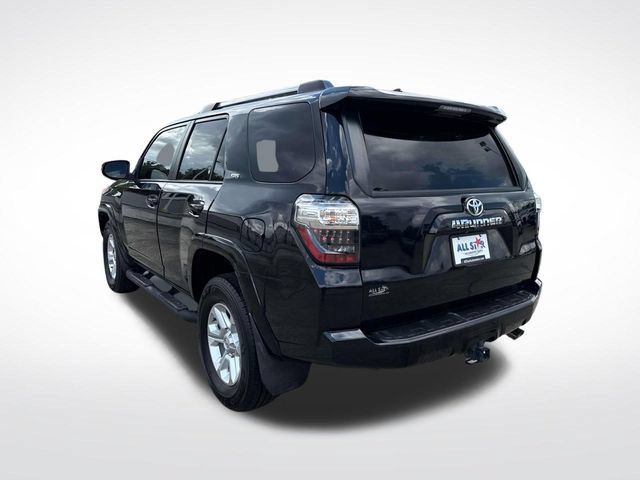 Used 2022 Toyota 4Runner SR5 RWD image 6