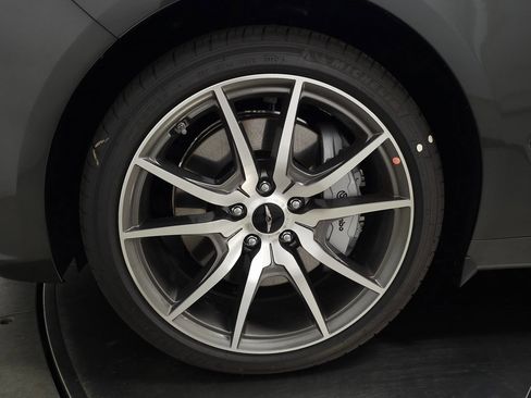 Used 2026 Genesis G70 2.5T Prestige image 8