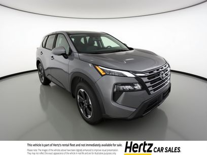 Used 2025 Nissan Rogue SV