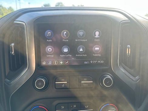 Used 2020 Chevrolet Silverado 1500 LT Trail Boss AWD/4WD image 18
