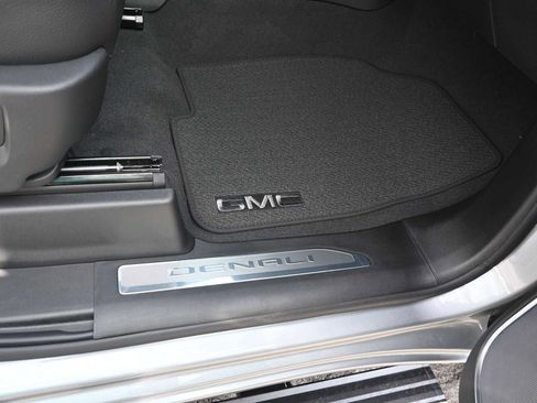 New 2026 GMC Sierra 3500 Denali w/ Denali Reserve Package image 18