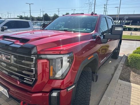 Used 2024 GMC Sierra 2500 AT4 w/ AT4 Premium Plus Package AWD/4WD image 2
