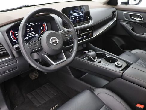 Used 2023 Nissan Rogue Platinum w/ Platinum Premium Package image 15