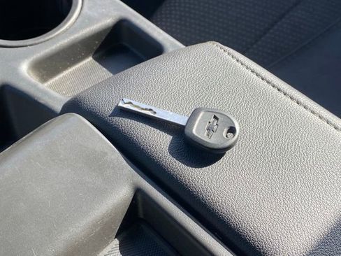 Used 2022 Chevrolet Silverado 1500 Custom image 27