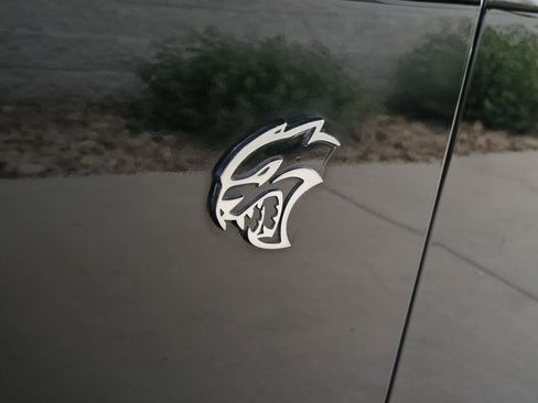 Used 2016 Dodge Challenger SRT Hellcat image 4