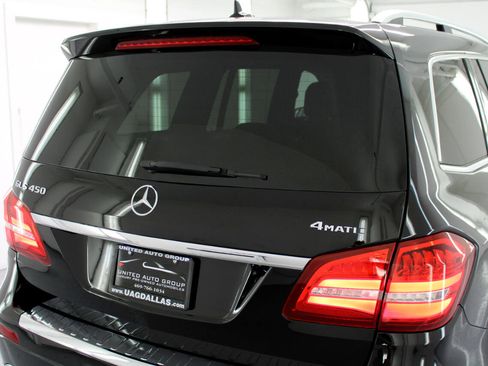 Used 2018 Mercedes-Benz GLS 450 4MATIC w/ Premium Package image 19