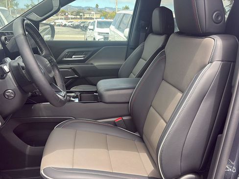 Used 2026 Chevrolet Silverado EV Trail Boss AWD/4WD image 16