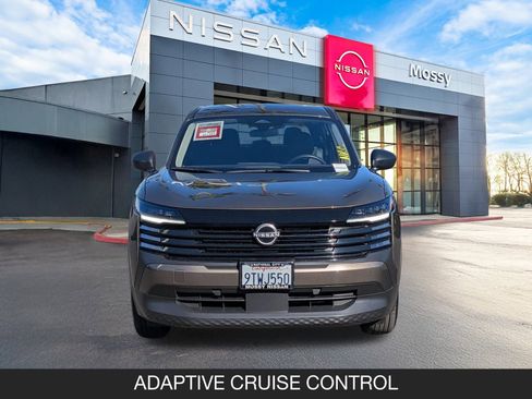 Certified 2025 Nissan Kicks S image 4